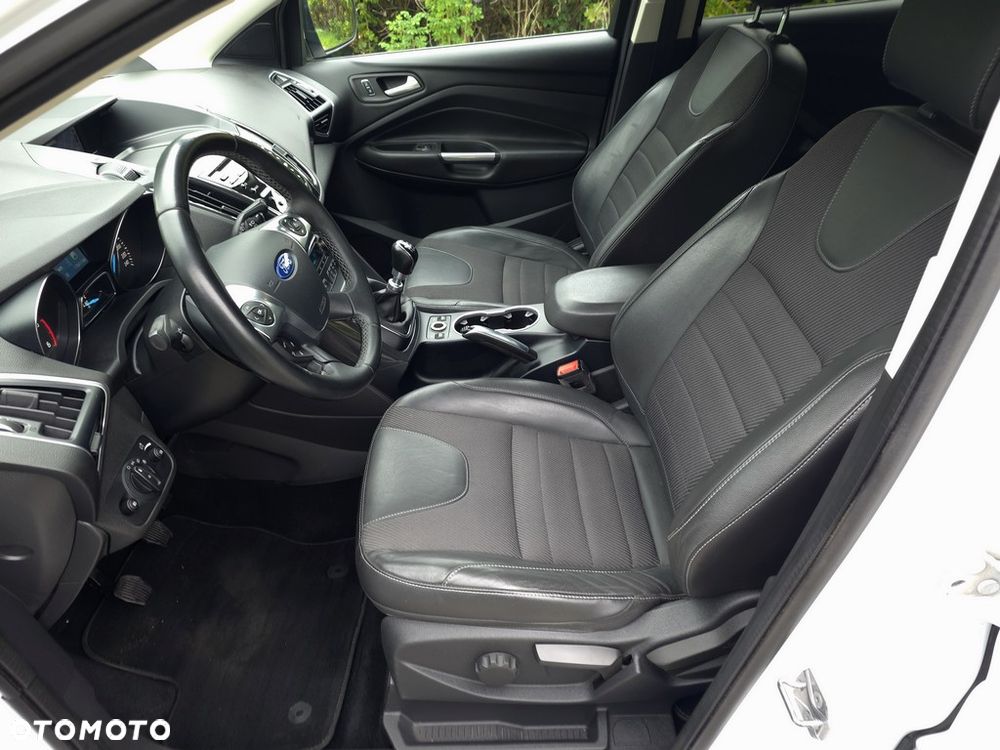 Ford Kuga 2.0 TDCi FWD Titanium - 9