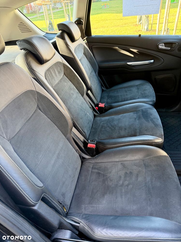 Ford S-Max 2.0 Titanium - 4