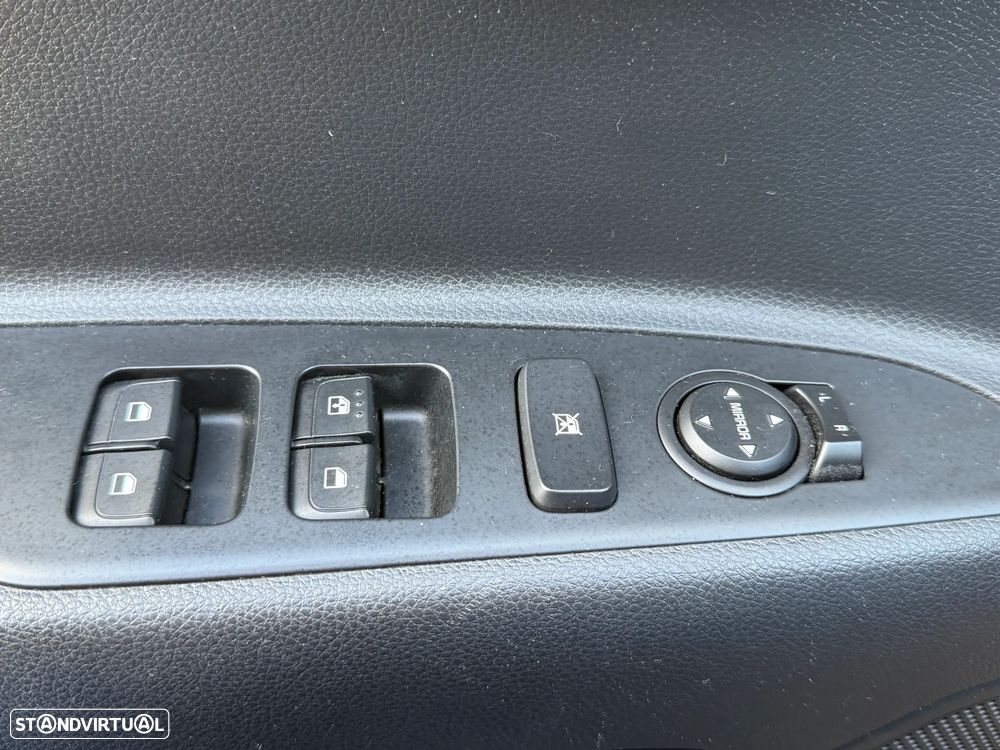 Kia Stonic 1.2 Urban - 26