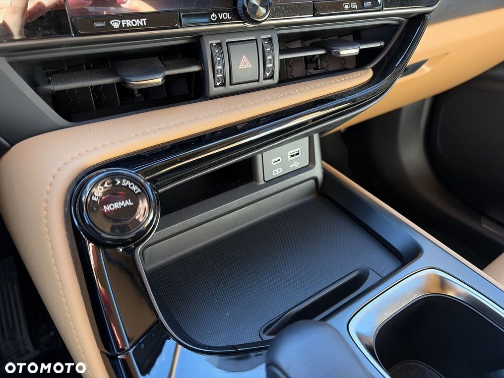Lexus NX 350h Prestige 2WD - 25
