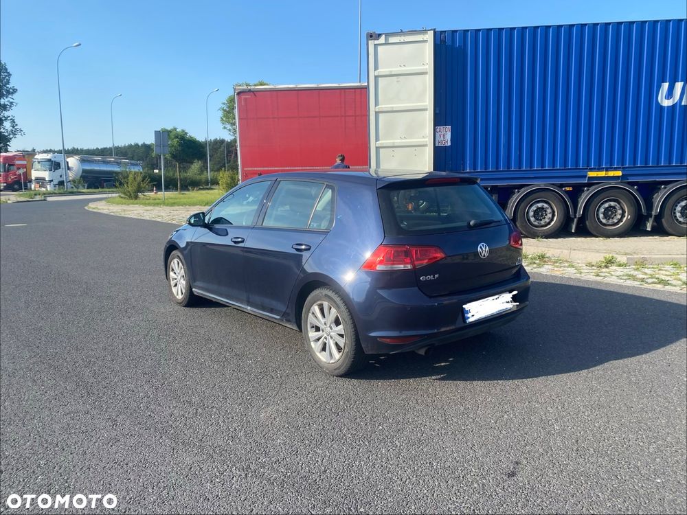 Volkswagen Golf - 8