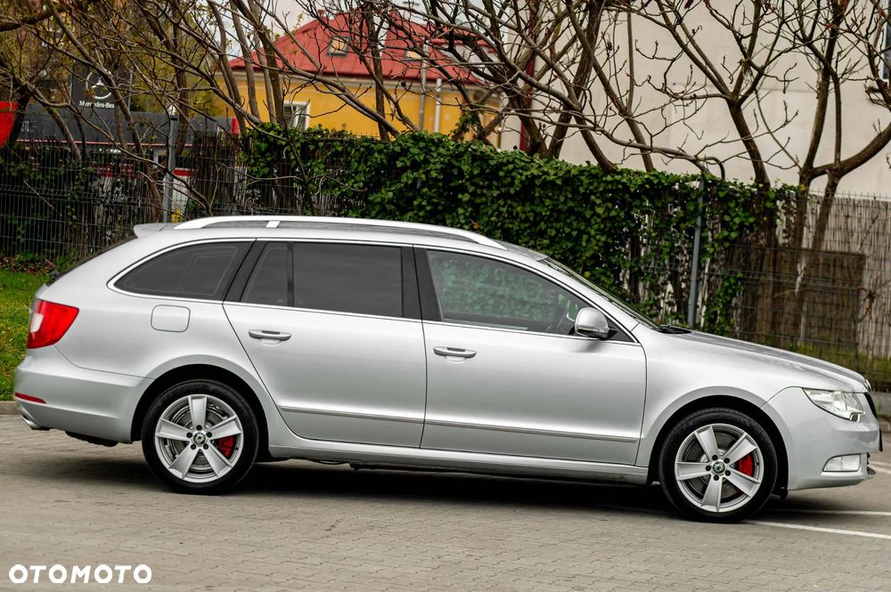 Skoda Superb 3.6 FSI 4x4 Elegance DSG - 5