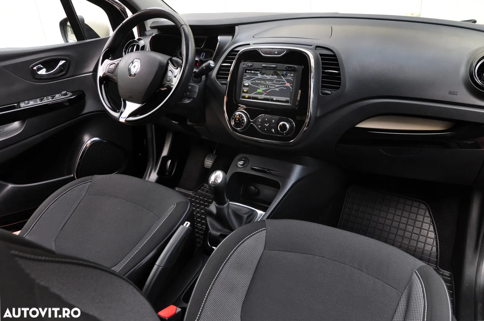 Renault Captur (ENERGY) TCe 90 INTENS - 17