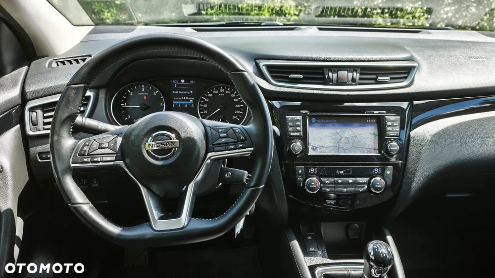 Nissan Qashqai 1.6 dCi 4x4 I-Way - 24