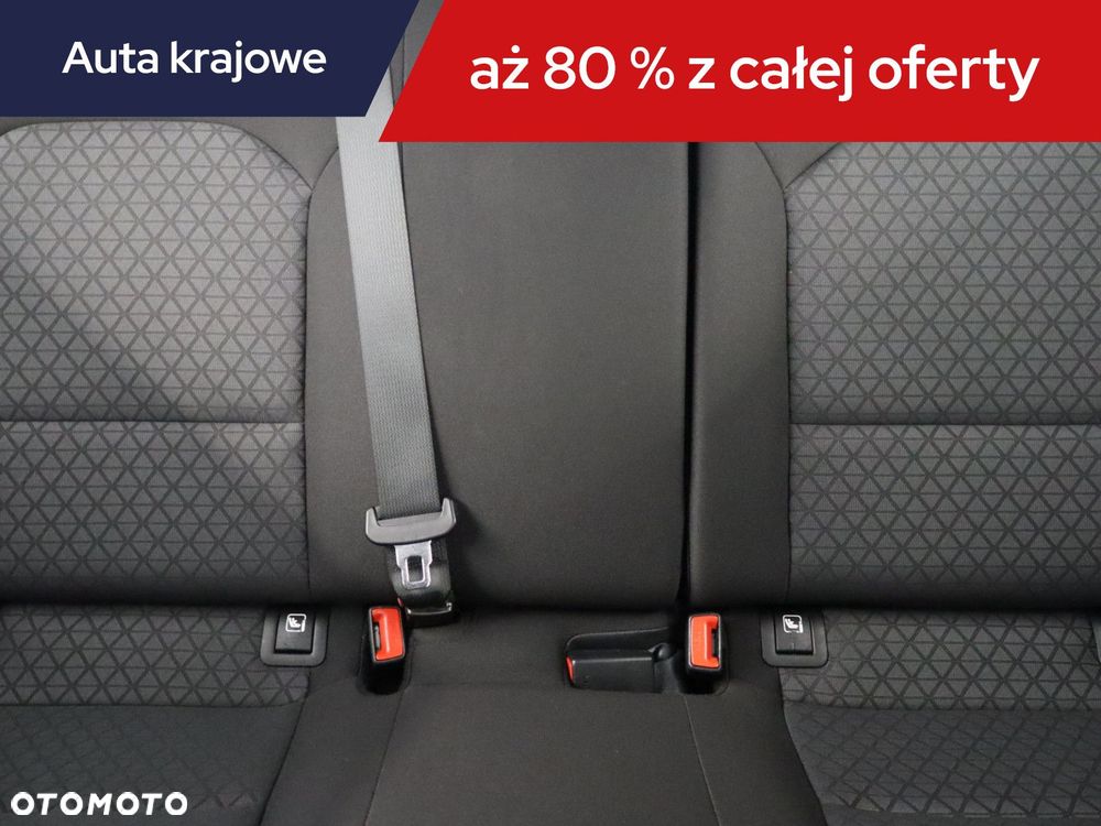 Kia Ceed - 12