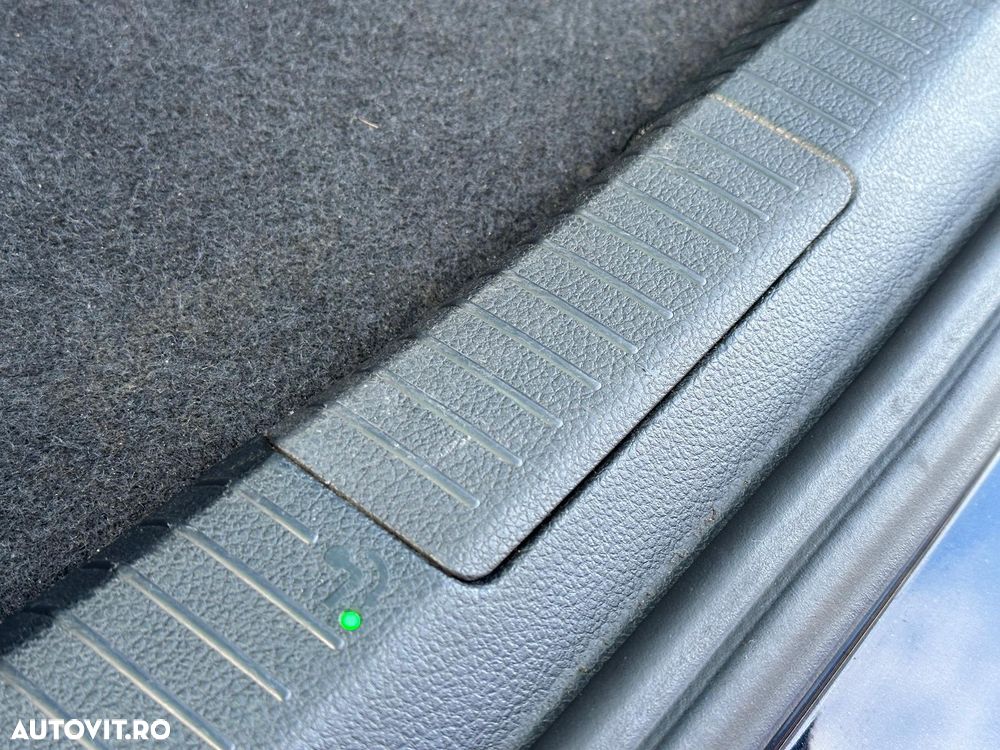 Volkswagen Golf 1.6 TDI (BlueMotion Technology) DSG Comfortline - 27