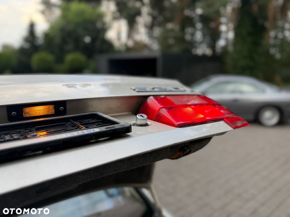 BMW Seria 5 520 i - 18