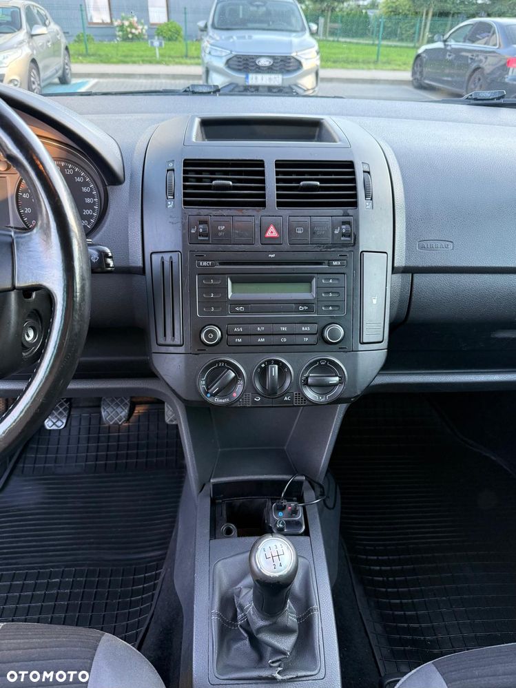 Volkswagen Polo 1.9 TDI - 11