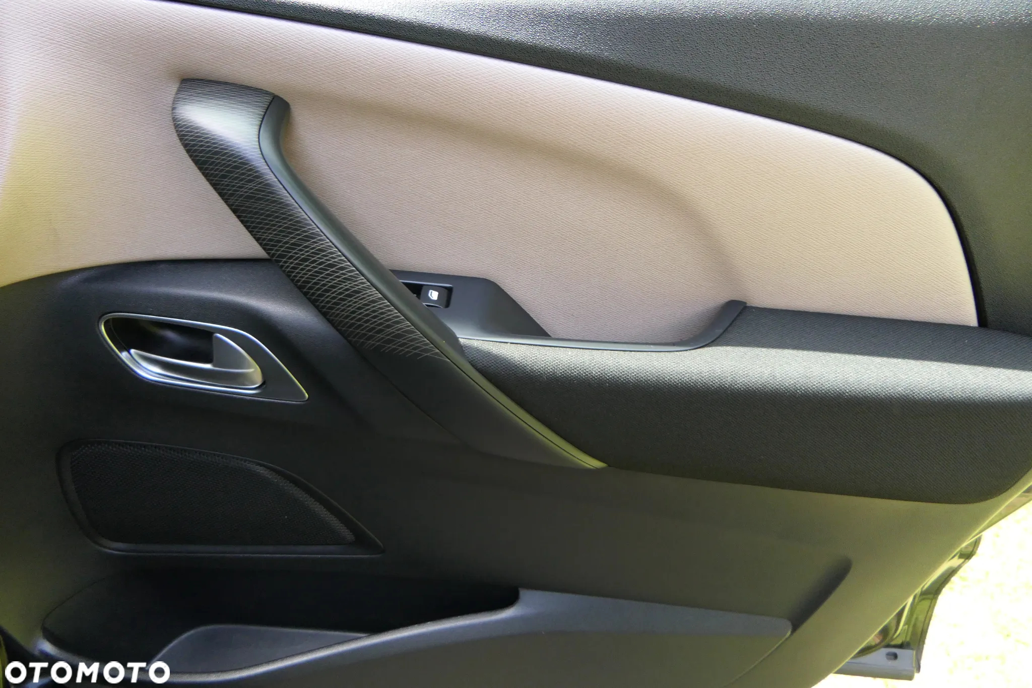 Citroën C4 Picasso 1.6 THP Intensive - 29