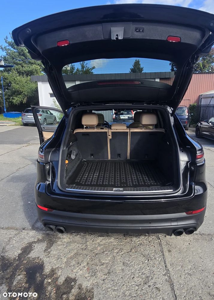 Porsche Cayenne Standard - 10