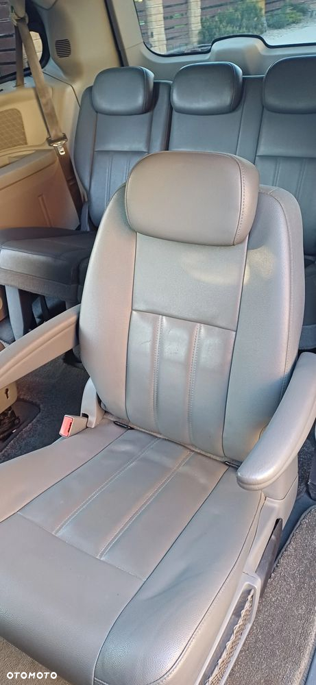 Chrysler Town & Country 4.0 Limited - 19