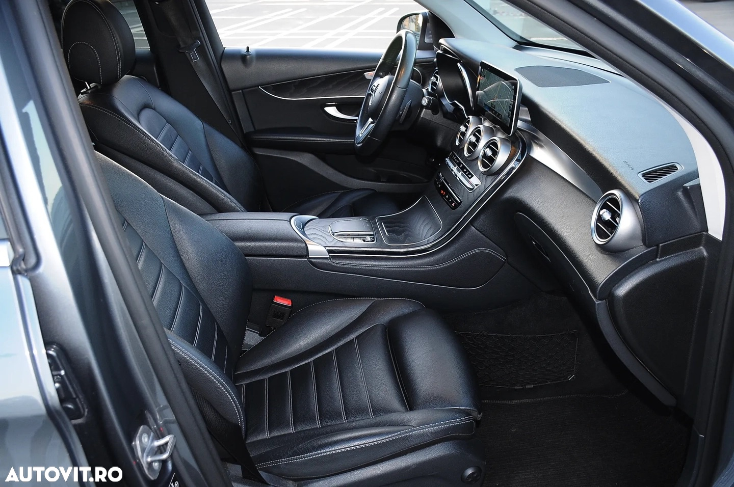 Mercedes-Benz GLC 300 d 4Matic 9G-TRONIC - 12