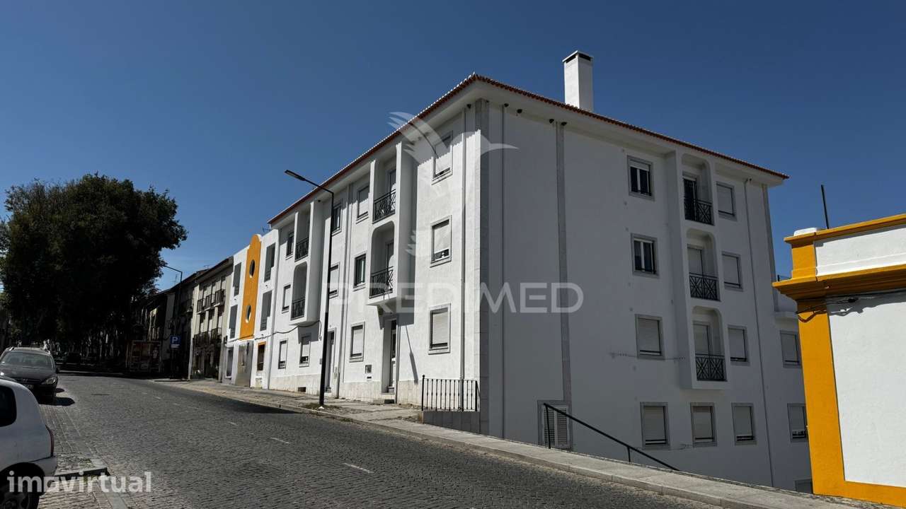 Apartamento T3 - Pronto a habitar no centro de Beja - Grande imagem: 2/27
