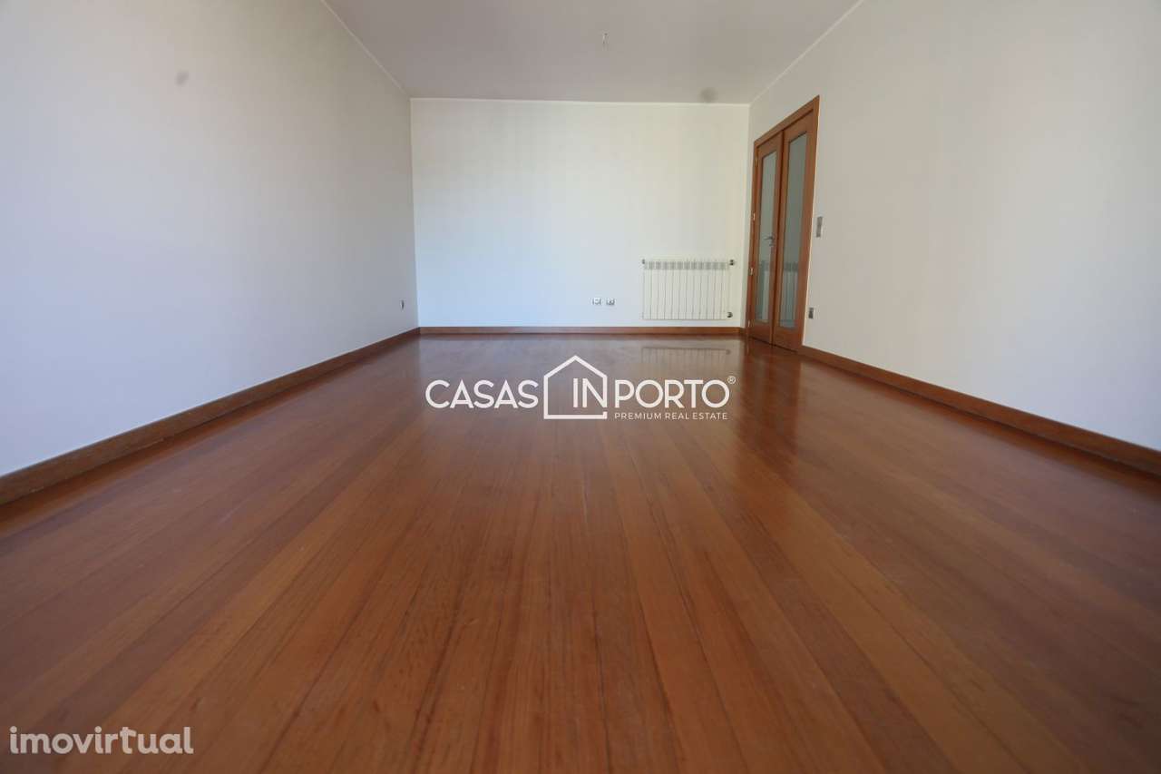 T2 de luxo em condomínio com piscina - Centro de Matosinhos - Grande imagem: 3/27