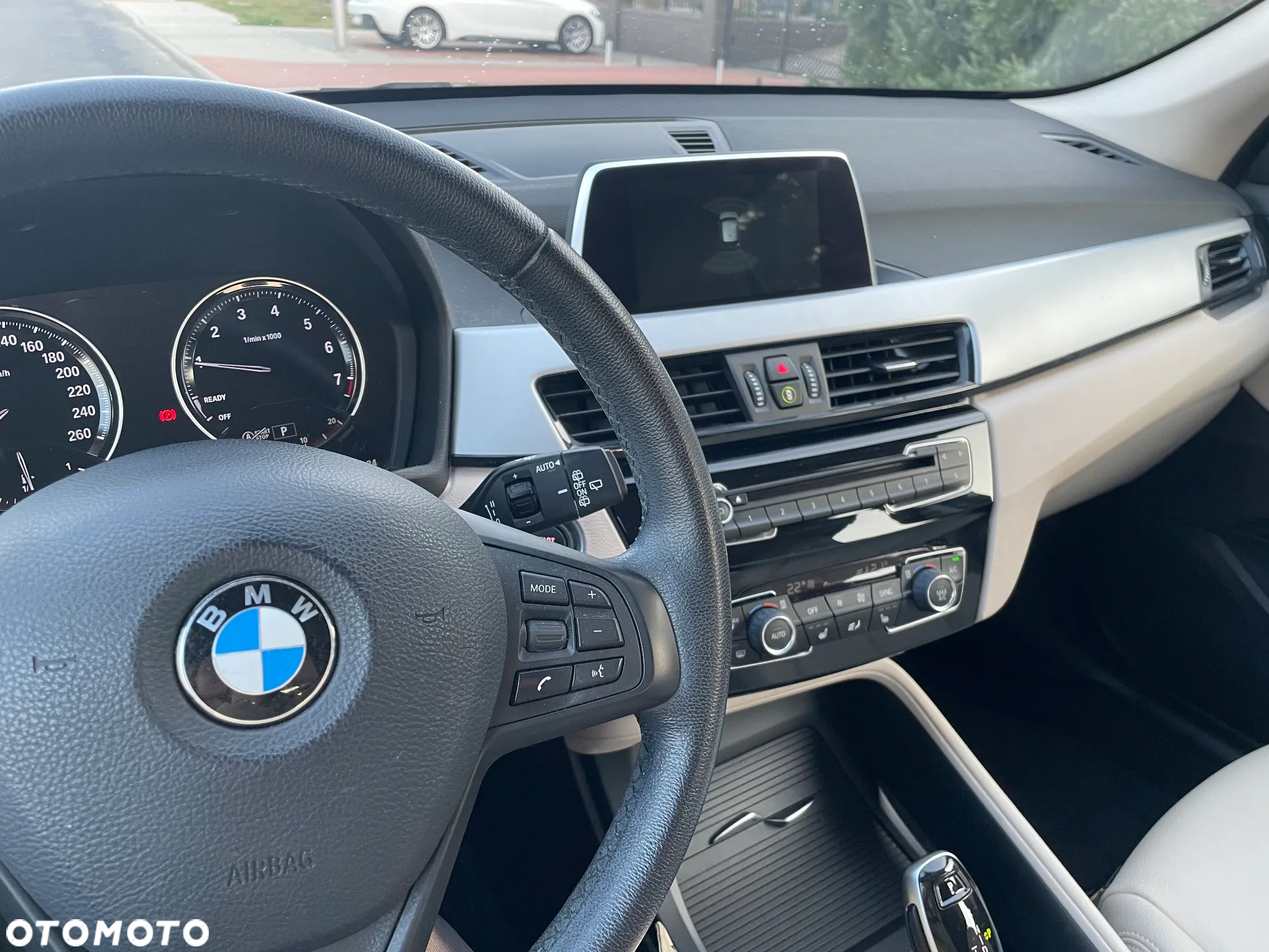 BMW X1 sDrive18i - 9