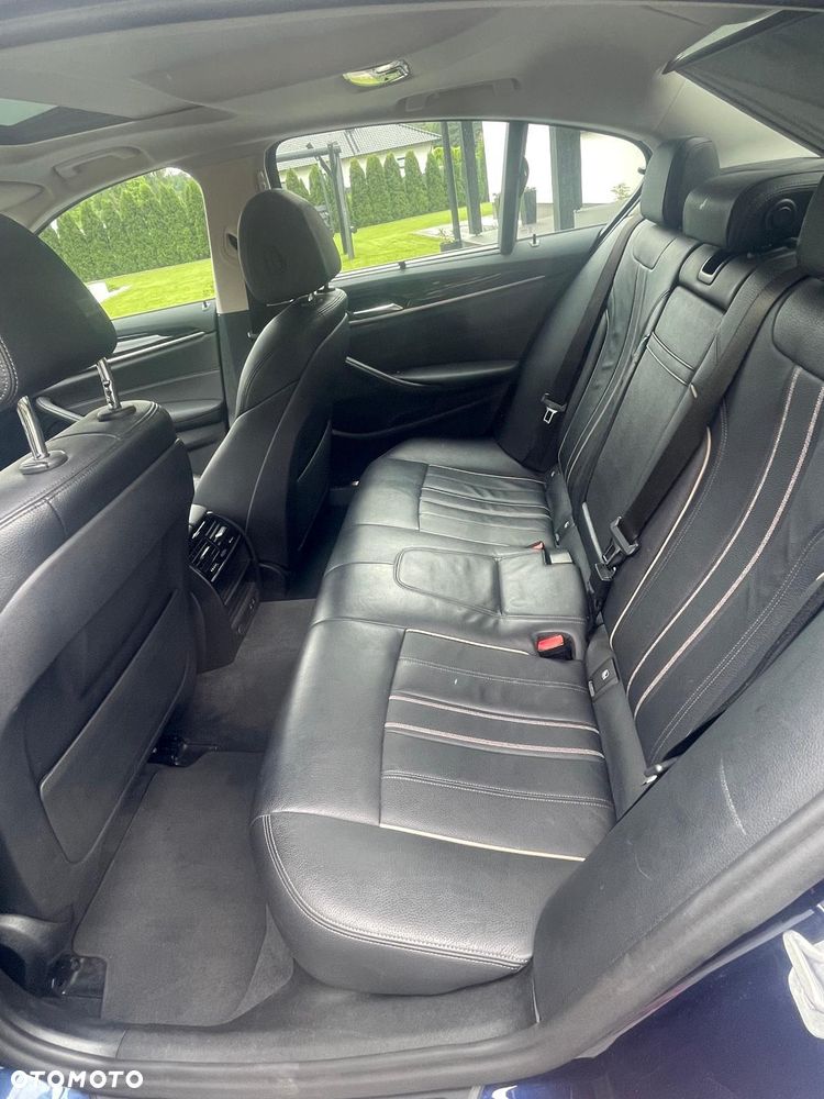 BMW Seria 5 530e iPerformance xDrive Sport Line sport - 11