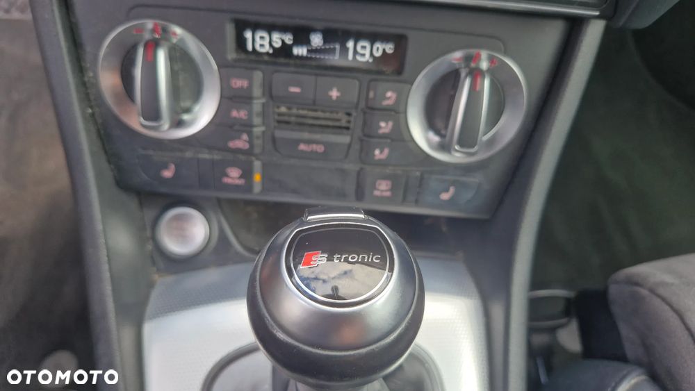 Audi Q3 2.0 TDI Quattro S tronic - 23