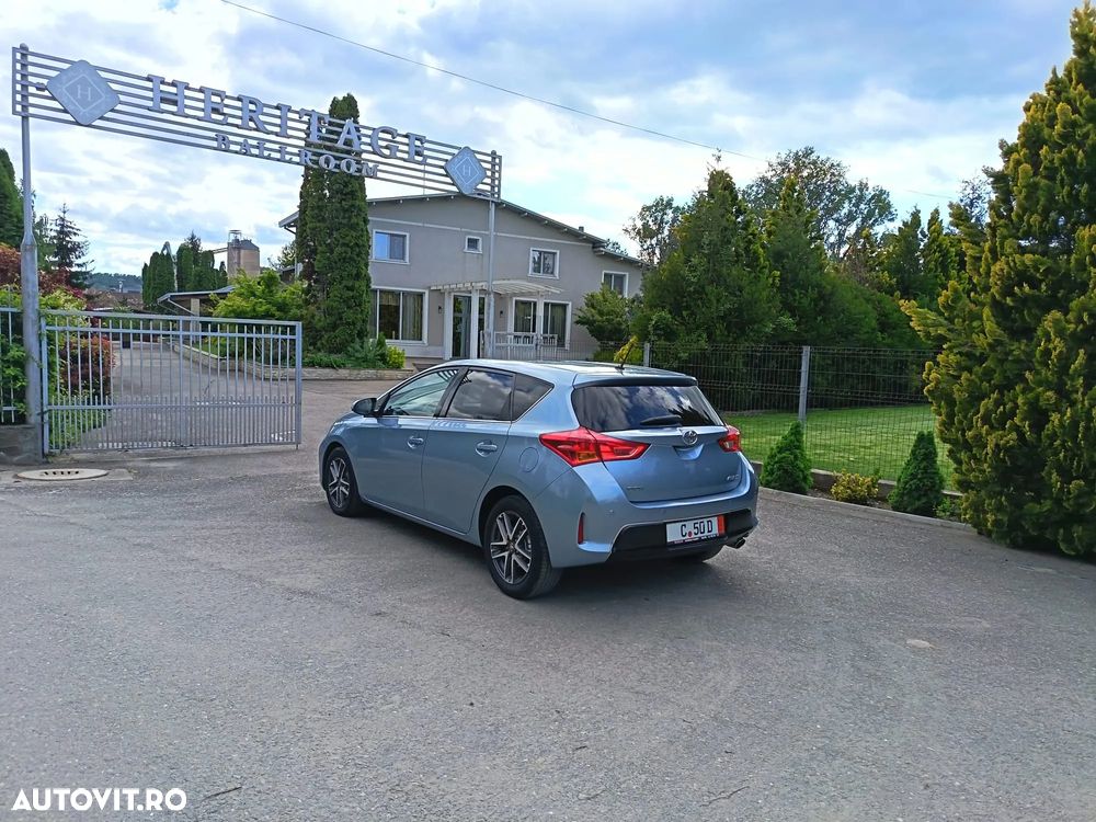 Toyota Auris 2.0 D-4D Edition - 3