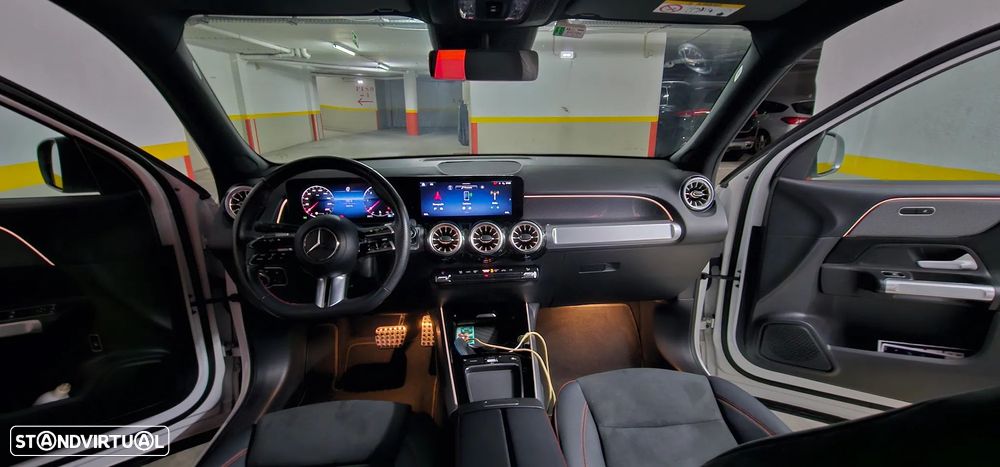 Mercedes-Benz GLB 200 d AMG Line - 22