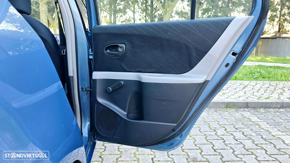 Toyota Yaris 1.0 VVT-i Sol+AC - 29