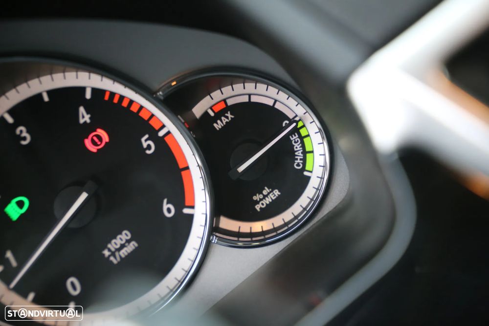Mercedes-Benz E 300 Bluetec Hybrid Avantgarde - 16