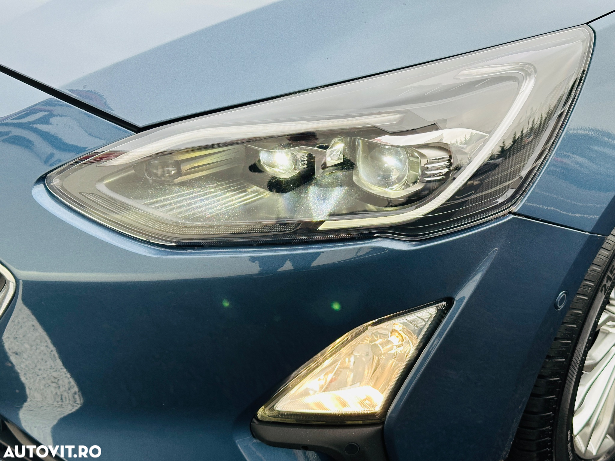 Ford Focus 1.0 EcoBoost Hybrid Aut. COOL&CONNECT DESIGN - 9
