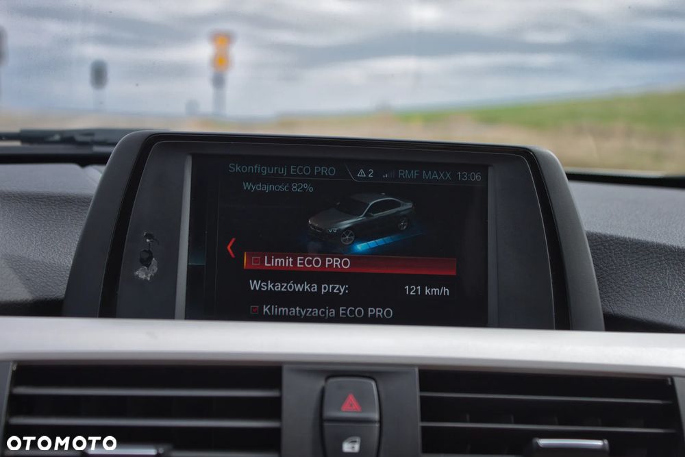 BMW Seria 3 320i xDrive Edition Luxury Line Purity - 38