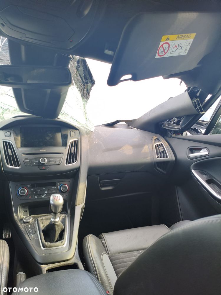 Ford Focus 2.0 EcoBoost ST - 9