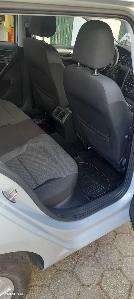 VW Golf Variant 1.6 TDi Confortline - 9