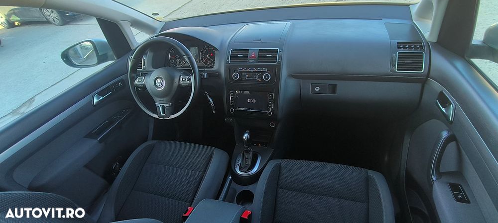 Volkswagen Touran 2.0 TDI DPF DSG Comfortline - 12