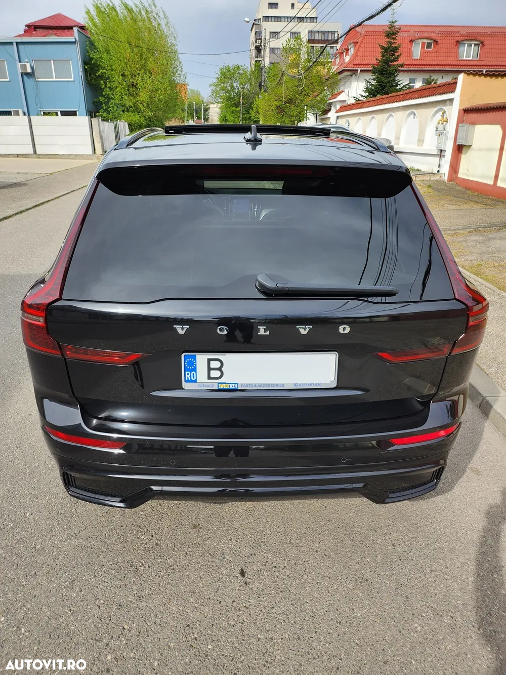 Volvo XC 60 T6 AWD Recharge Ultimate Black Edition - 6