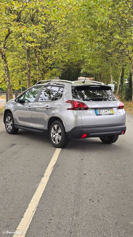 Peugeot 2008 1.2 PureTech Style - 15