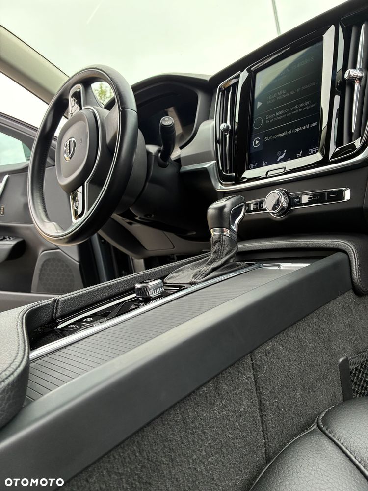 Volvo V90 - 21