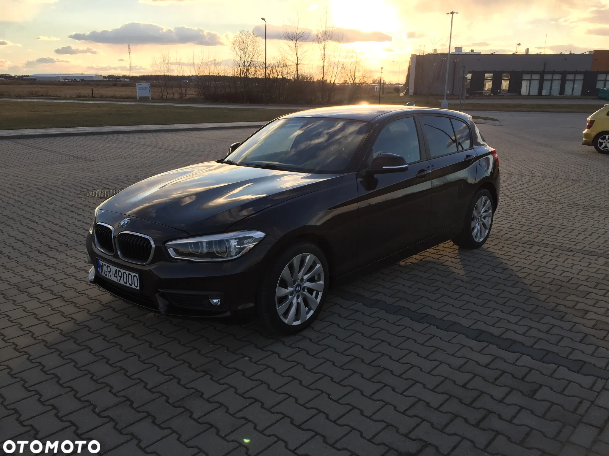 BMW Seria 1 116d Sport Line - 4