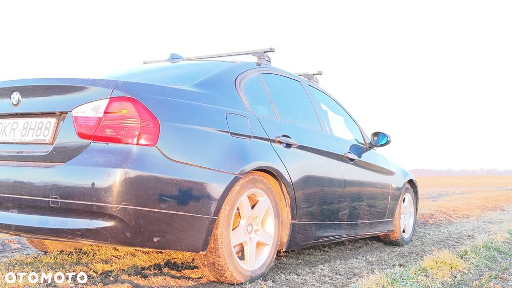 BMW Seria 3 320i - 4