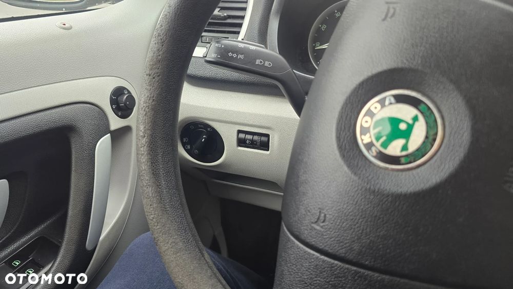 Skoda Roomster 1.4 16V Style - 38