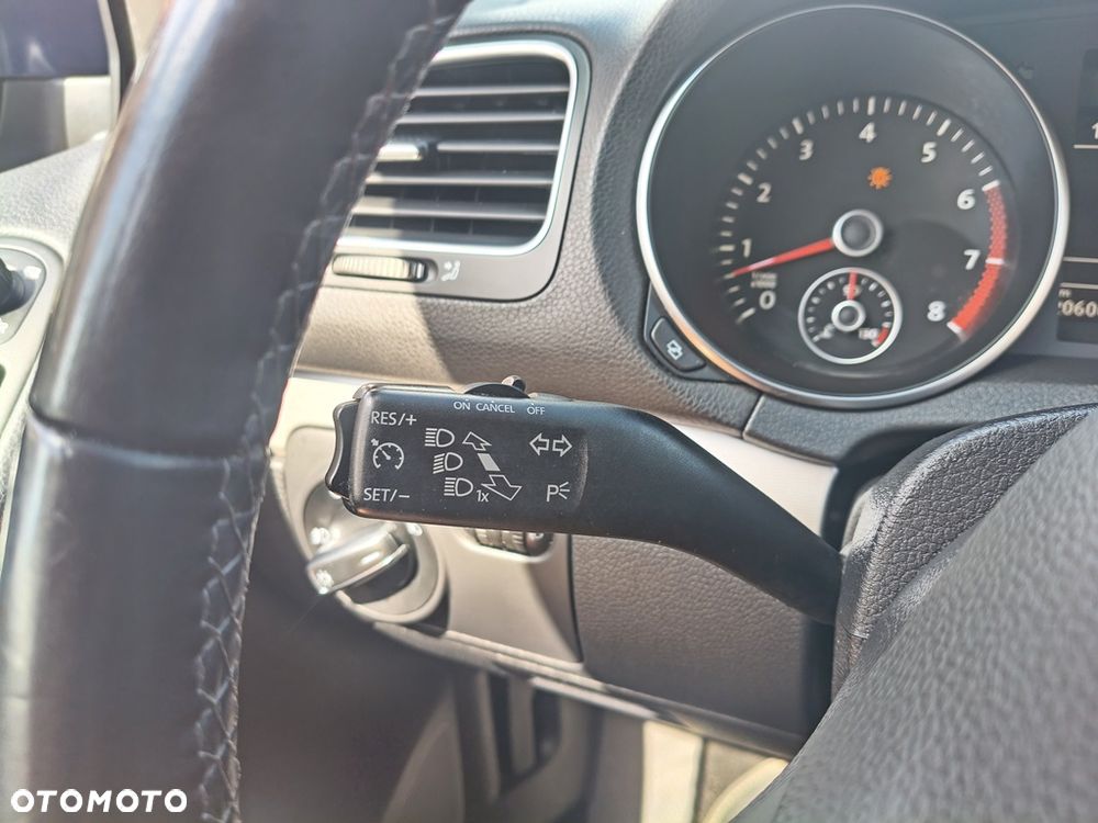 Volkswagen Golf 1.2 TSI Team - 28