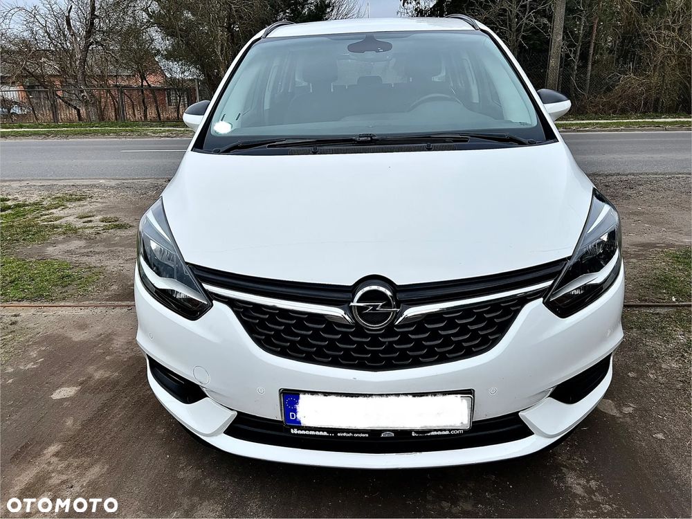 Opel Zafira - 1