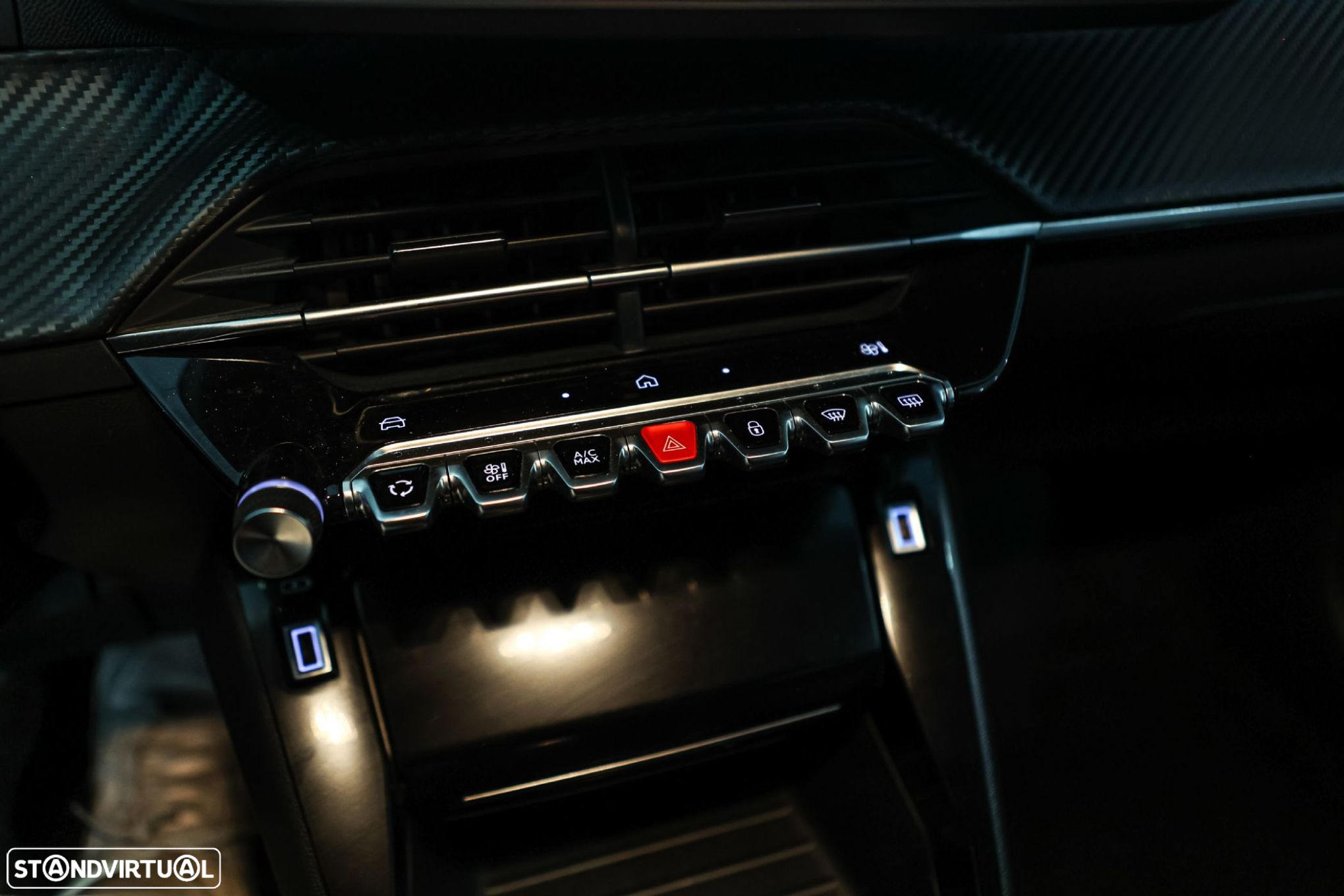 Peugeot 208 1.2 PureTech Allure - 23