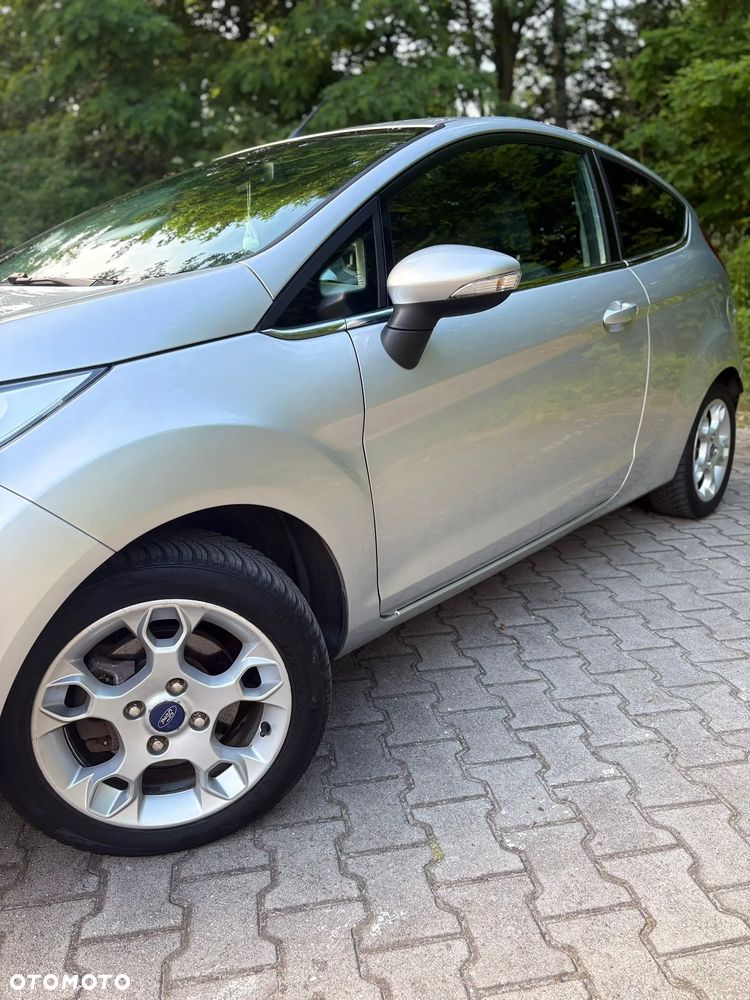 Ford Fiesta 1.4 Titanium - 2