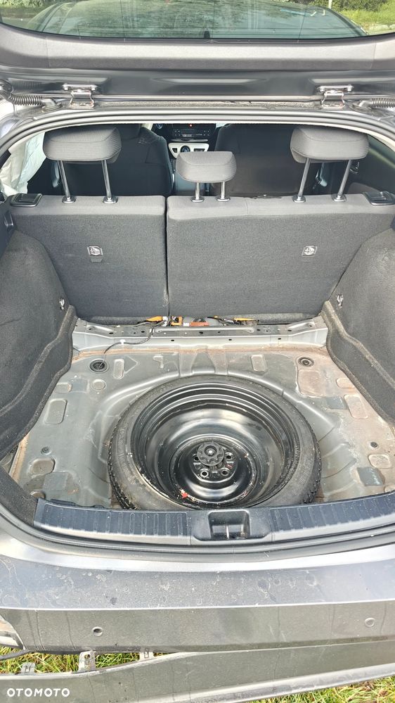 Toyota Prius - 18