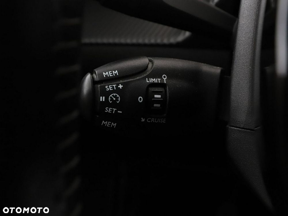 Peugeot 208 1.2 PureTech Active Pack S&S - 33