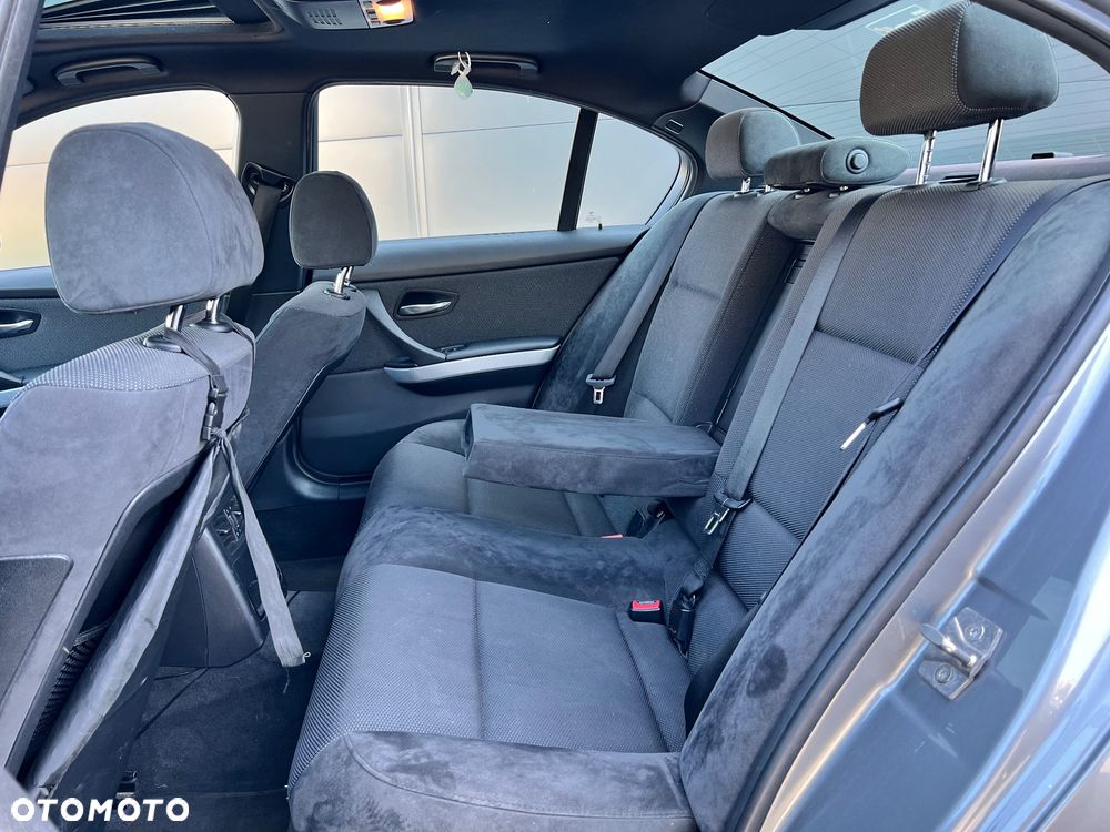BMW Seria 3 - 22