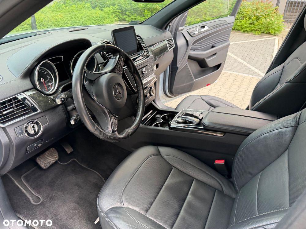 Mercedes-Benz GLE 350 d 4Matic 9G-TRONIC AMG Line - 30