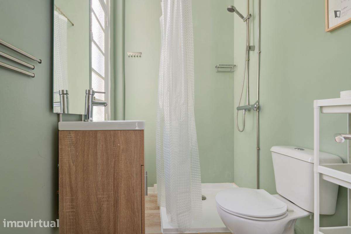 Quarto - localizado em Marquês de Pombal Lisbon - Grande imagem: 2/22