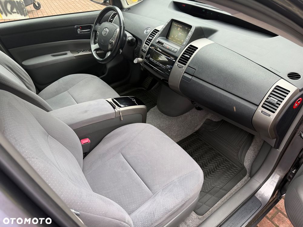 Toyota Prius 1.5 VVT-i Sol (nav) - 28