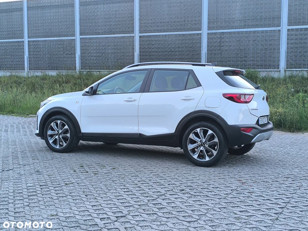Kia Stonic - 10