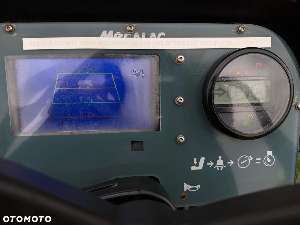 Terex Mecalac TA6s Wozidło wózek z Obrotową Kolebą. 6ton ładowność. 4x4. Silnik Perkins 80KM 4 cylindry. 1900 mtg. 2021 rok. Kamera z wielkim Ekranem! Jazda Rewers 3prędkości. Maszyna jak Nowa z Norweskiego Gospodarstwa! Ani deka luzów i wycieków! Hydrostatic. Pełny Oryginał. Hamulce brzytwa. Serwisy w DEKRA. Maszyna Woziła lekkie ładunki. Praktycznie zerowe zużycie. Wielka Okazja. Wszystko w pełnym Oryginale. Opony Oryginał wszystkie z 2020roku. - 4