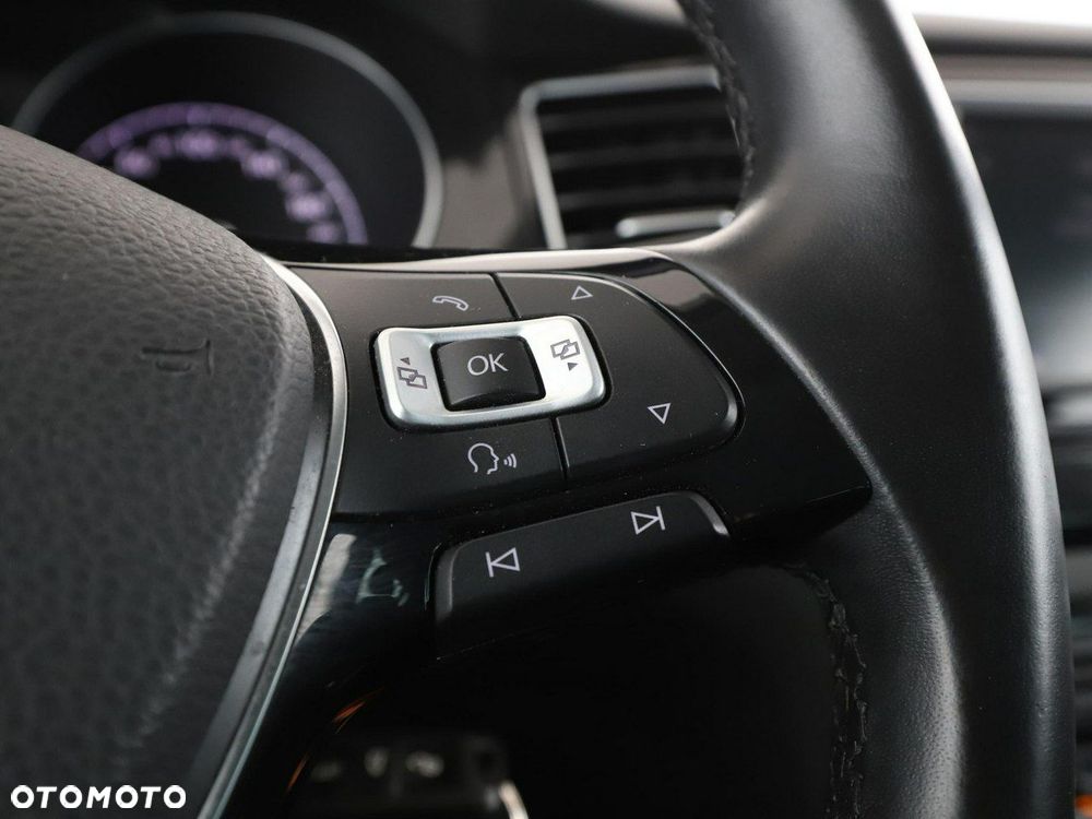 Volkswagen Golf Sportsvan 1.2 TSI (BlueMotion Technology) DSG Sound - 31