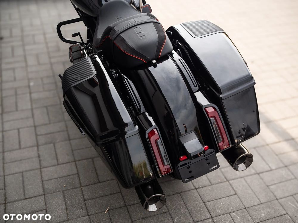 Harley-Davidson Touring Road Glide - 37